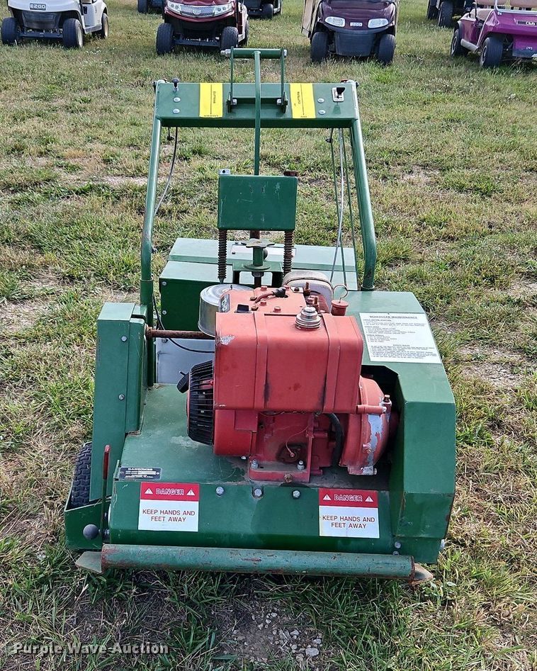 image for item LM9185 Ransomes XRS200  seeder