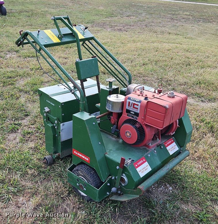 image for item LM9185 Ransomes XRS200  seeder