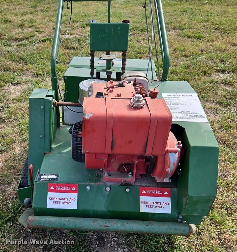 image for item LM9185 Ransomes XRS200  seeder