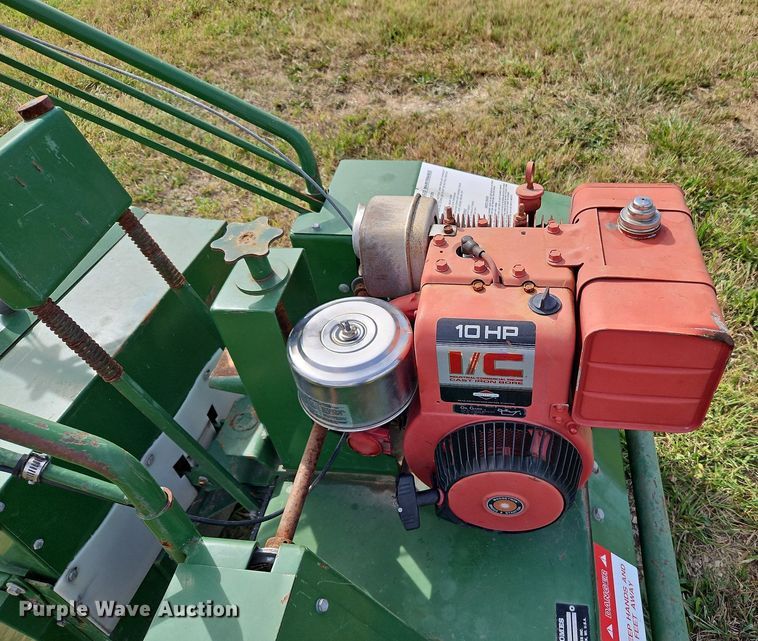 image for item LM9185 Ransomes XRS200  seeder