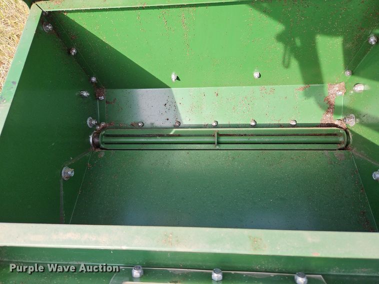 image for item LM9185 Ransomes XRS200  seeder