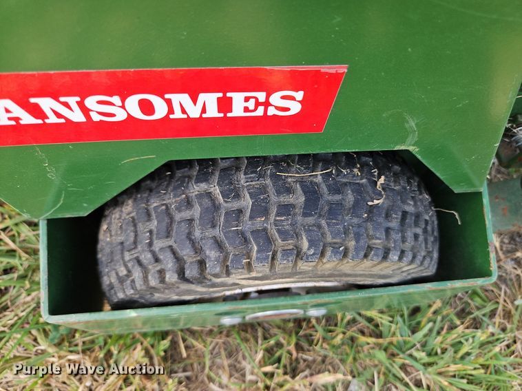 image for item LM9185 Ransomes XRS200  seeder