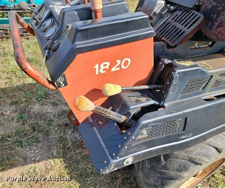 image for item LM9186 Ditch Witch 1820H  trencher