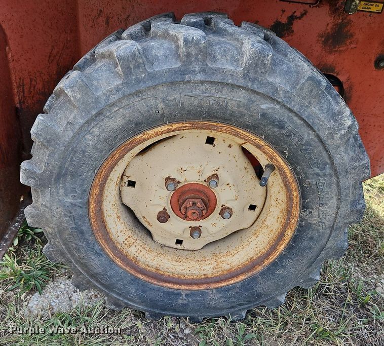 image for item LM9186 Ditch Witch 1820H  trencher