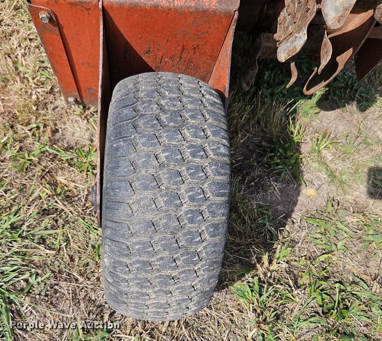 image for item LM9186 Ditch Witch 1820H  trencher