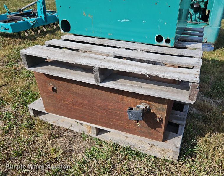 image for item LM9187 Onan 30.0DDA-15R/18987D  generator