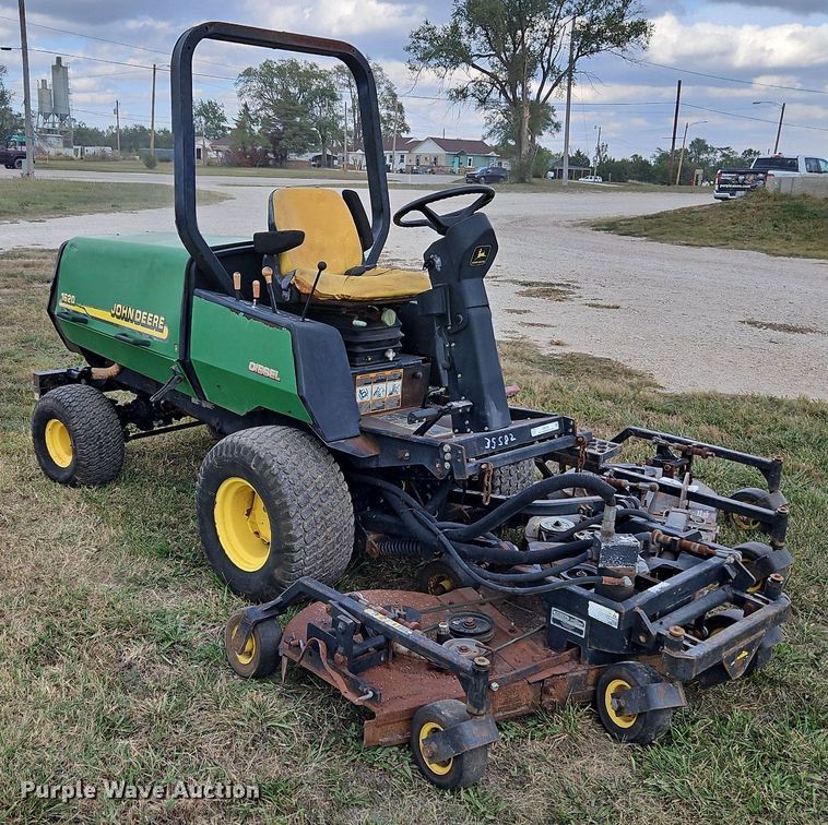 image for item LM9188 John Deere 1620  lawn mower