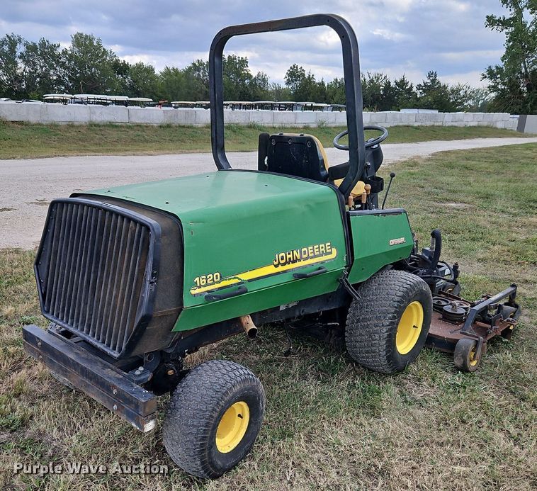 image for item LM9188 John Deere 1620  lawn mower