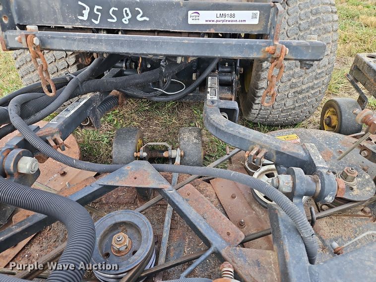 image for item LM9188 John Deere 1620  lawn mower