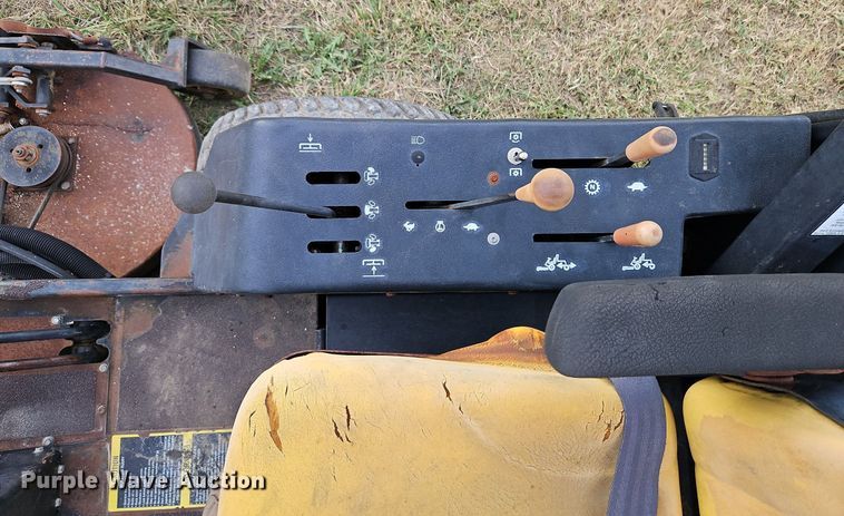 image for item LM9188 John Deere 1620  lawn mower