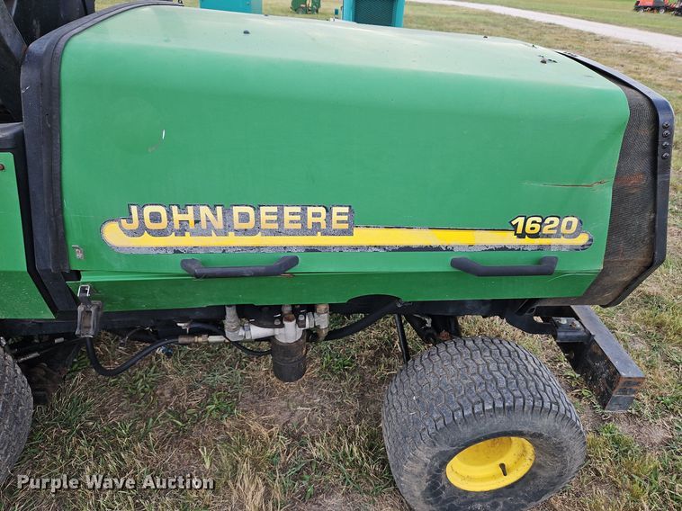 image for item LM9188 John Deere 1620  lawn mower