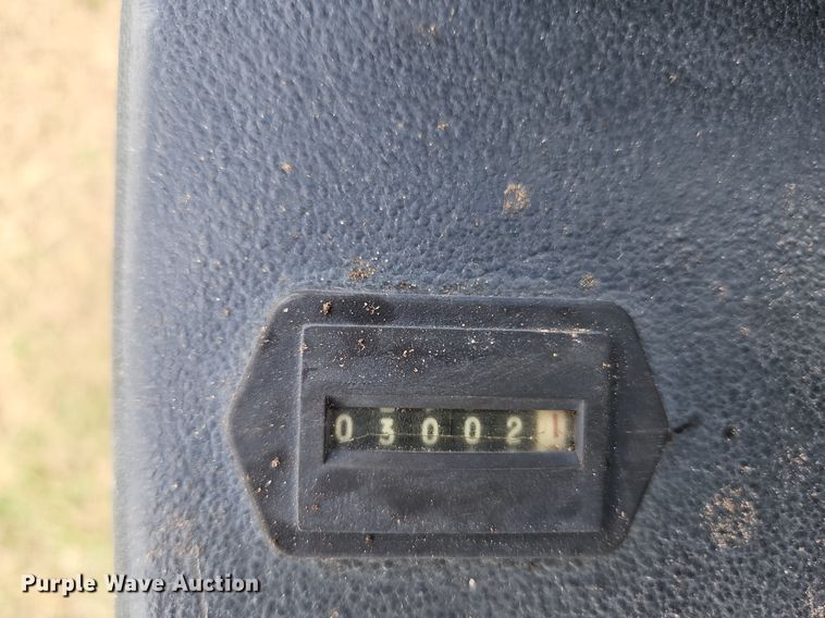 image for item LM9188 John Deere 1620  lawn mower