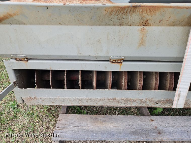image for item LM9190 Olathe Manufacturing  93  seeder