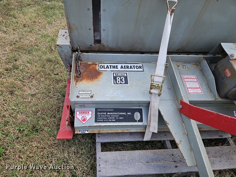 image for item LM9190 Olathe Manufacturing  93  seeder