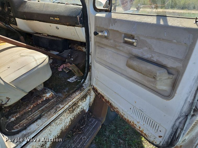 image for item LM9209 1973 Chevrolet C60  dump truck