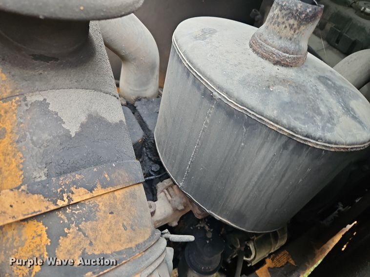 image for item LM9222 1993 Case 580 Super K  backhoe