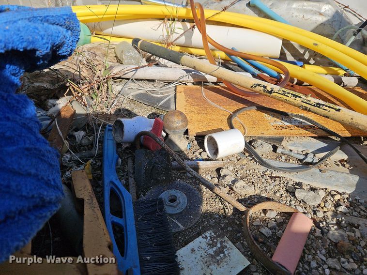 image for item LM9224 2006 Chevrolet Silverado 2500HD  Ext. Cab pickup truck