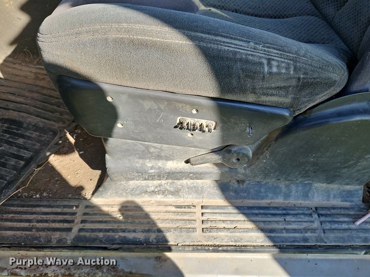 image for item LM9224 2006 Chevrolet Silverado 2500HD  Ext. Cab pickup truck