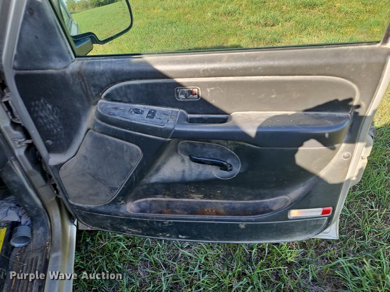 image for item LM9224 2006 Chevrolet Silverado 2500HD  Ext. Cab pickup truck