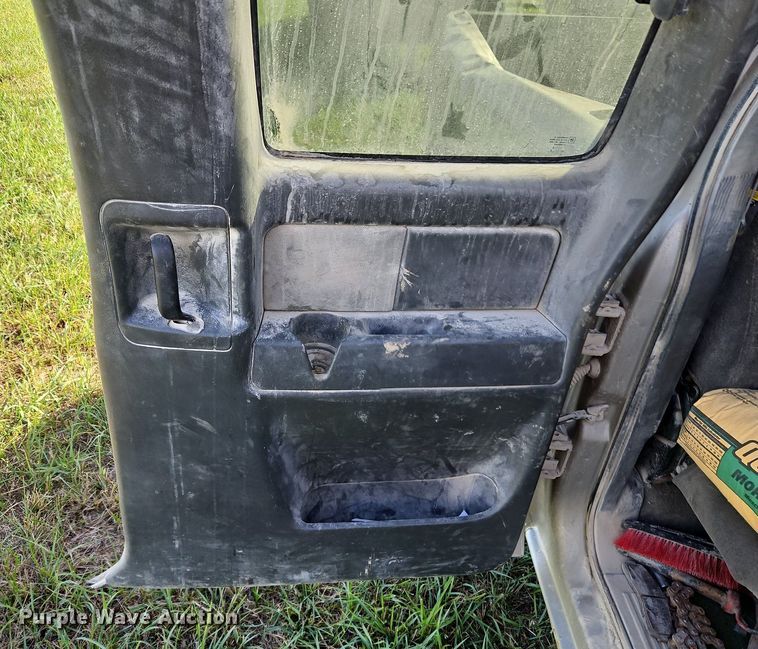 image for item LM9224 2006 Chevrolet Silverado 2500HD  Ext. Cab pickup truck