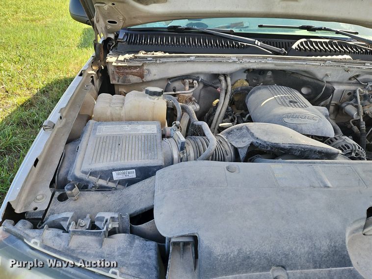 image for item LM9224 2006 Chevrolet Silverado 2500HD  Ext. Cab pickup truck