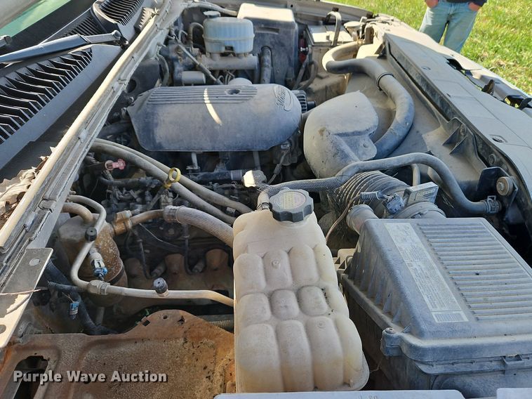 image for item LM9224 2006 Chevrolet Silverado 2500HD  Ext. Cab pickup truck