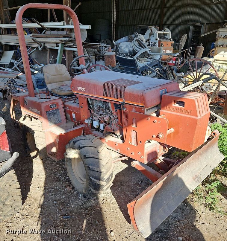 image for item LM9225 1995 Ditch Witch 3500DD  trencher