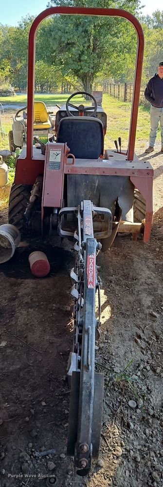image for item LM9225 1995 Ditch Witch 3500DD  trencher