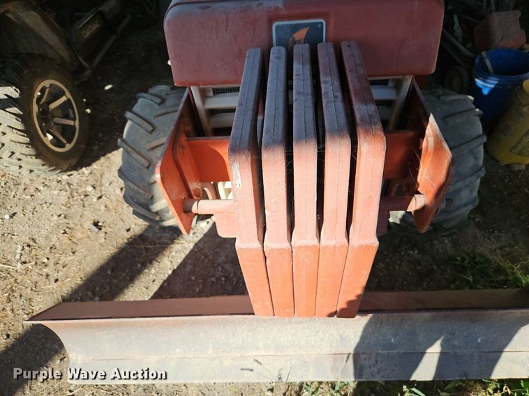 image for item LM9225 1995 Ditch Witch 3500DD  trencher