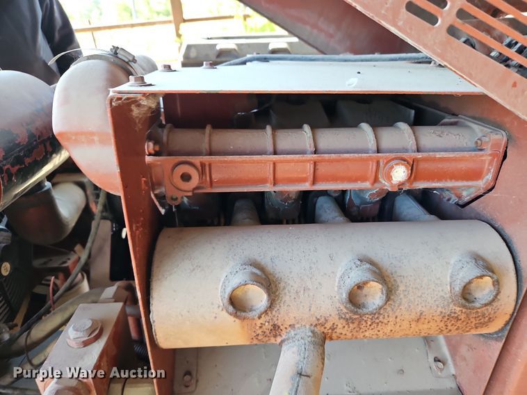 image for item LM9225 1995 Ditch Witch 3500DD  trencher