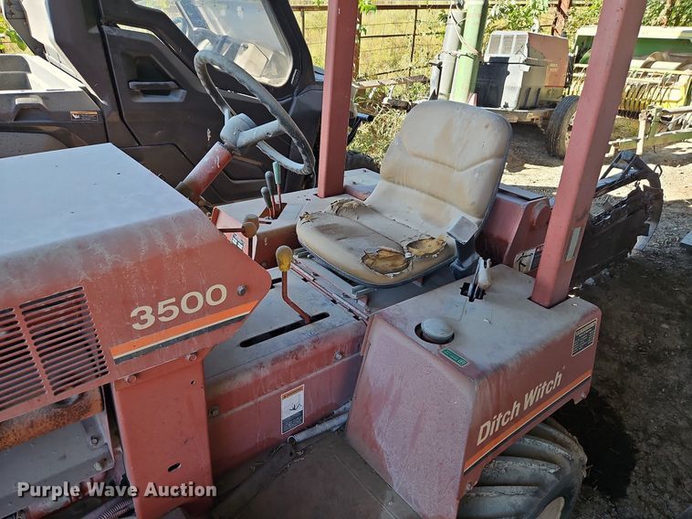 image for item LM9225 1995 Ditch Witch 3500DD  trencher