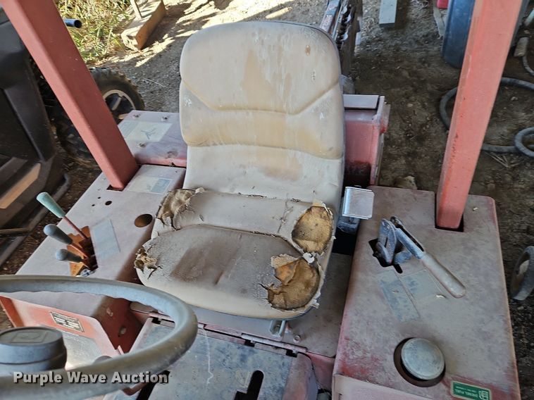 image for item LM9225 1995 Ditch Witch 3500DD  trencher