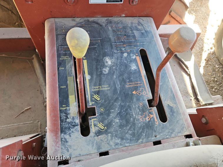 image for item LM9225 1995 Ditch Witch 3500DD  trencher