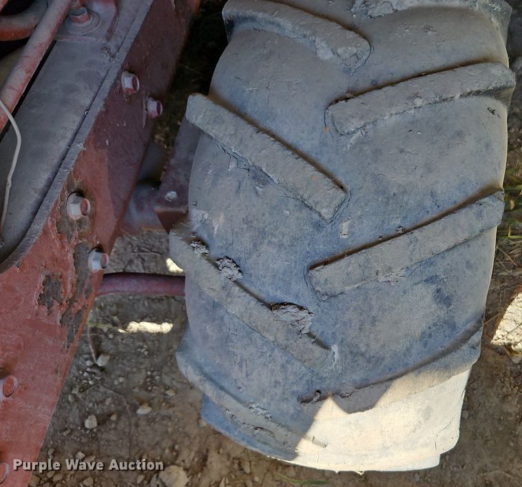 image for item LM9225 1995 Ditch Witch 3500DD  trencher