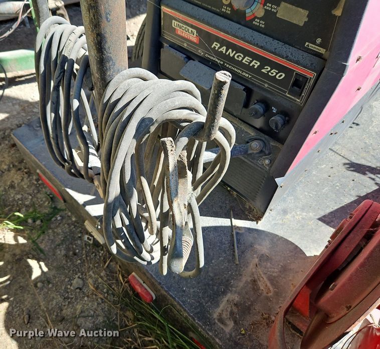 image for item LM9227 Lincoln Ranger 250  welder with trailer