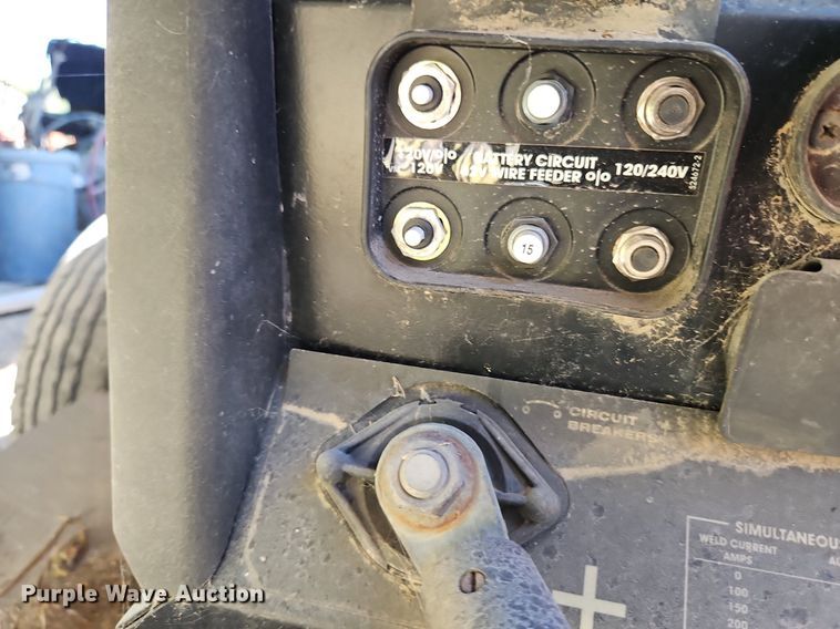 image for item LM9227 Lincoln Ranger 250  welder with trailer