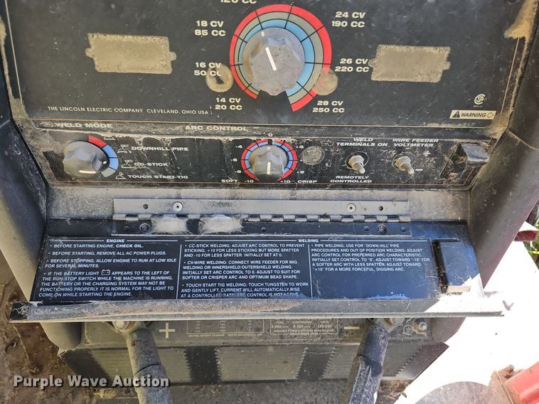 image for item LM9227 Lincoln Ranger 250  welder with trailer