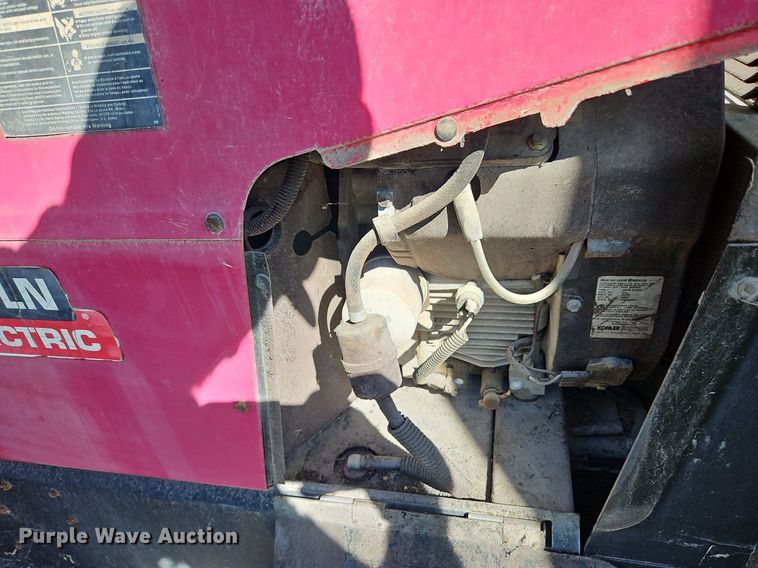 image for item LM9227 Lincoln Ranger 250  welder with trailer