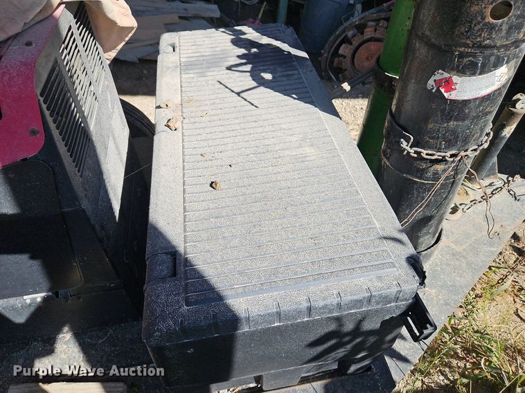 image for item LM9227 Lincoln Ranger 250  welder with trailer