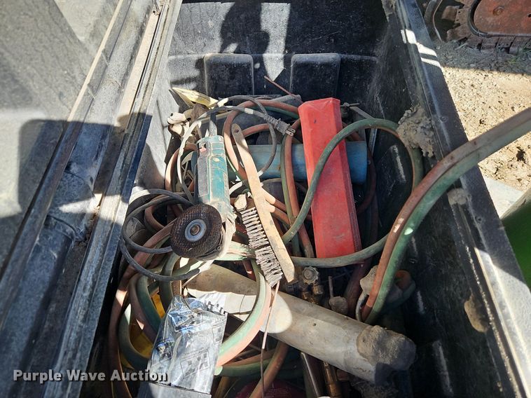 image for item LM9227 Lincoln Ranger 250  welder with trailer