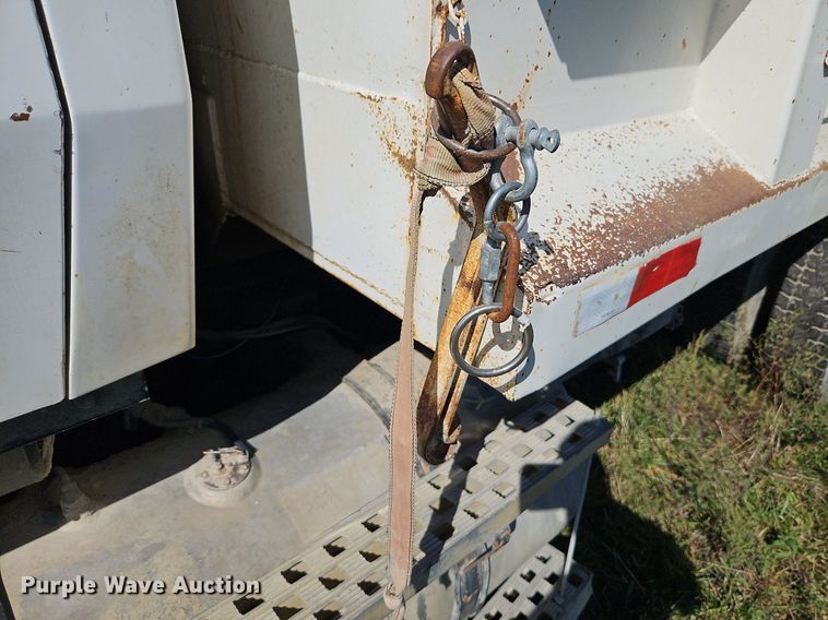 image for item LM9228 1996 Ford Aeromax L9000  dump truck