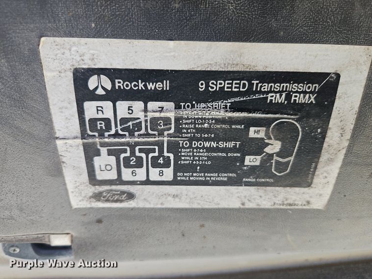 image for item LM9228 1996 Ford Aeromax L9000  dump truck