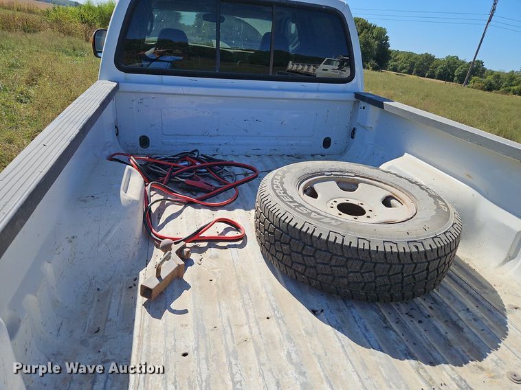 image for item LM9229 2005 Ford F250 Super Duty Lariat  Crew Cab pickup truck