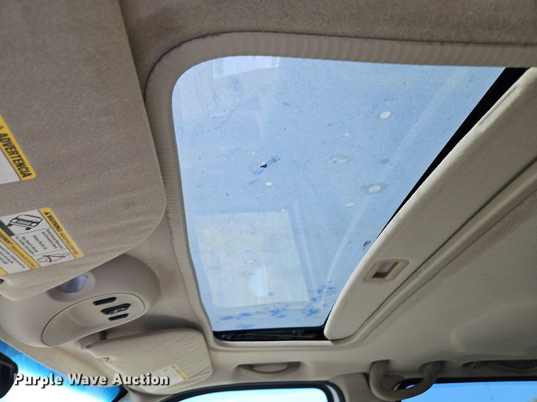 image for item LM9229 2005 Ford F250 Super Duty Lariat  Crew Cab pickup truck