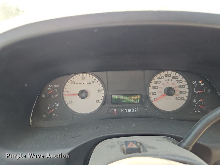 image for item LM9229 2005 Ford F250 Super Duty Lariat  Crew Cab pickup truck