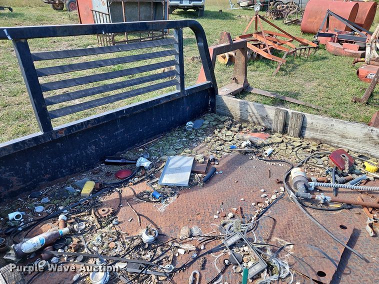 image for item LM9259 flat bed pickup truck bed