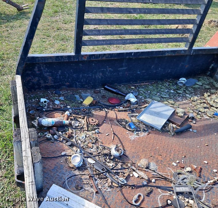 image for item LM9259 flat bed pickup truck bed