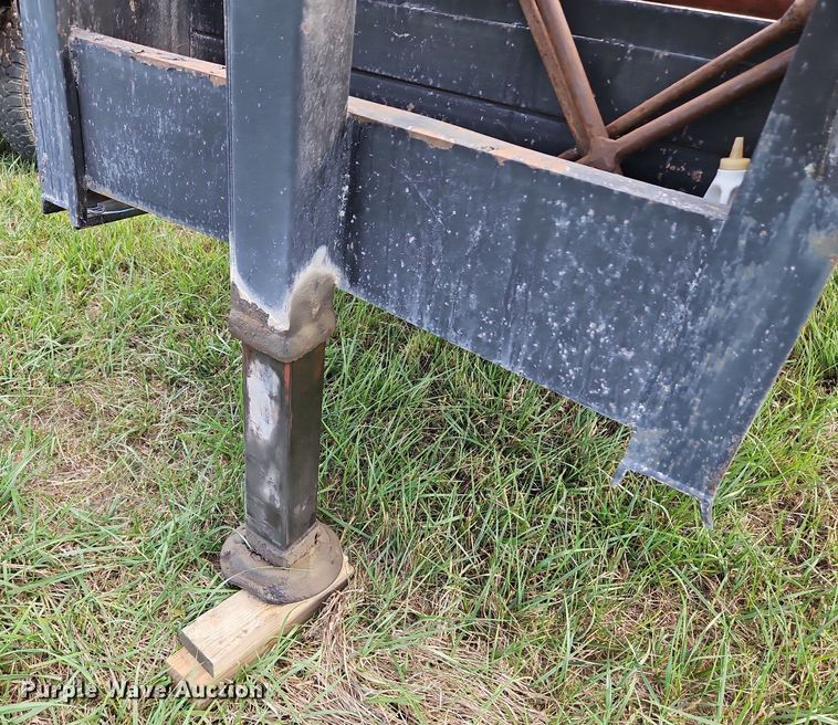 image for item LM9266 1993  Shop built equipment trailer