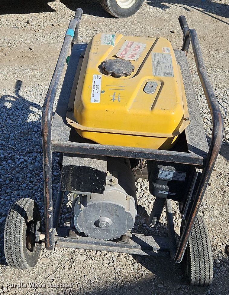 image for item LM9272 Robin RGV6100  generator