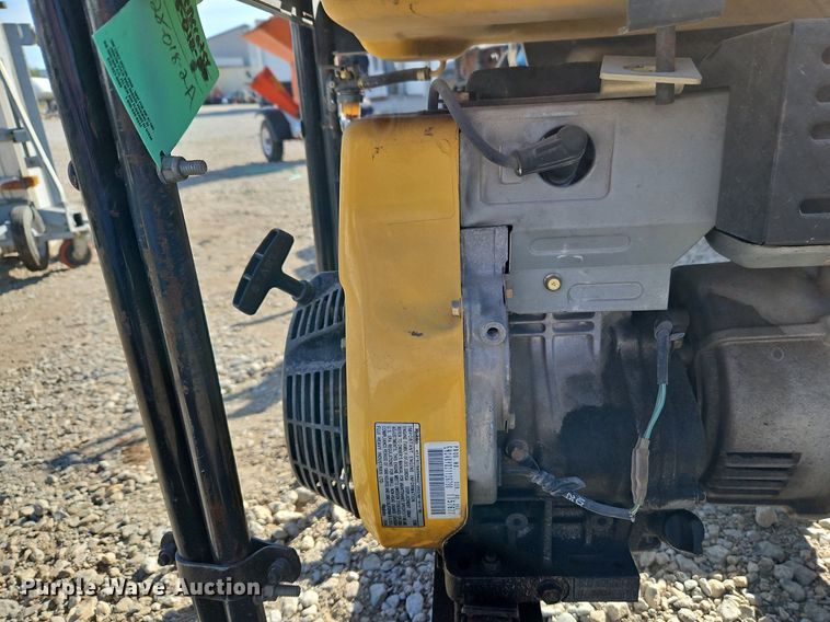 image for item LM9272 Robin RGV6100  generator